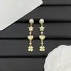 2025 Nueva Versión de Alta Gama Dior Cd Perla Letra Nariz de Cerdo Diamantes Tachonados Estrella Pendientes Estilo Retro Accesorios para Orejas