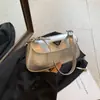 Bolso de Cuero Patentado para Debajo del Brazo para Mujer 2026 Nuevo Estilo Bolso de Hombro Rosa Brillante Bolso de Mano Retro Francés Bolso Cruzado