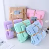 Conjunto de polar de coral de venta caliente transfronterizo para madre e hijo con bordes cortados, toallas, toallas de baño, regalos promocionales absorbentes, toallas publicitarias al por mayor