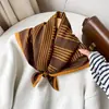 Bufanda de Algodón Lino Seda Espiga de Moda y Versátil con Estampado de Cadena de Alta Gama, Bufanda Decorativa para Cuello, Bufanda para Mujer al por Mayor