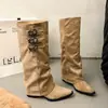 Saia com botas de moda outono feminino 2026 botas de moda versáteis estilo britânico bico fino novo retrô plus size feminino salto grosso