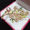 Broche de corsage flor de ameixa pérola de água doce natural broche flor de pérola para todas as roupas fornecimento transfronteiriço