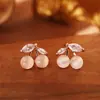 Brincos de Tarraxa Cereja com Zircônia Olho de Gato Mais Vendidos Doces Fofos Modernos Brincos com Toque de Luxo Acessórios Delicados para Meninas