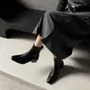 Botas Chelsea com sola silenciosa e forro de pele de ovelha para o trajeto diário, coleção outono/inverno 2026, salto grosso, salto médio, bico quadrado versátil, botins de couro genuíno para mulheres