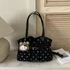 Bolsa de lunares esmerilados con viento suave 2026 bolso tote plisado superficie suave gran capacidad bolso de hombro para estudiante trabajador para mujer