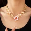 Colar Patchwork Floral com Gotejamento de Óleo Vintage, Corrente Clavicular Nicho de Luxo Leve, Colar Elegante Exquisito Retrô para Mulheres