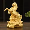 Venta al por mayor de fábrica Mueble de TV para sala de estar de casa china Decoración de artesanías de resina Fortuna Oficina Adornos del zodiaco caballo