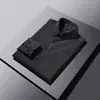 Nuevos Lanzamientos: Camisa de Manga Larga Estilo Business Casual con Rayas Ocultas y Botones Bordados en el Cuello, Camisa para Hombre