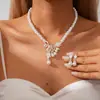 Corrente de Suéter com Pingente de Folha Embelezado com Strass e Pérolas Artificiais, Estilo Europeu e Americano, Colar Vintage Elegante de Luxo Leve de Alta Qualidade para Mulheres