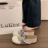 Zapatillas de Media Punta Tejidas Estilo Birkenstock de Moda Baotou 2026 Nuevo Verano Diseño de Puntos Red de Malla Hueca Zapatillas de Plataforma