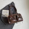 Bolsa de grande capacidade feminina outono e inverno vintage 2024 novo design de nicho all-match bolsa de um ombro axila bolsa de travesseiro de viajante