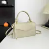 Outono de 2026 Nova Bolsa Transversal Estilosa Texturizada Quadrada Pequena Retrô Bolsa de Ombro Simples Versátil Feminina Tendência Atacado Bolsas Femininas