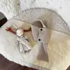 Bufanda Nueva Estilo Coreano para Niños para Otoño e Invierno, Versátil para Niños y Niñas, Abotonada Versión Coreana, Cruzada Jersey, Cuadros Nicho