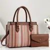 Bolsa Feminina de Fábrica Atacado 2026 Novo Estilo Bolsa de Mão com Textura de Tecido para Senhoras Bolsa para Mãe de Meia-Idade de Grande Capacidade Bolsa de Ombro Único Transversal