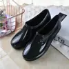 Novos Sapatos de Chuva para Primavera e Outono Quatro Estações Femininos de Cano Curto e Boca Rasa Impermeáveis Antiderrapantes Sapatos Aquáticos Femininos de Cano Baixo para Cozinha Trabalho Uso Externo Sapatos de Borracha
