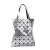 Moda Verano 2025 Bolso Acolchado Simple para Mujer Bolso Versátil con Parches Geométricos Láser Bolso de Hombro para Mujer Bolso Cuadrado Pequeño