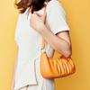 Bolso de Mano para Mujer Qiangshili de Cuero Genuino Estilo Bollo Plegado 2026 Verano Nuevo Estilo Europeo y Americano con Cadena para Hombro y Cruzado