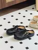 Sapatos Birkenstock Retrô para Mulheres, Novo Estilo Primavera 2026, Tamancos Slip-On de Bico Fechado para Uso Casual ao Ar Livre