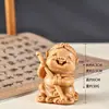 Ornatos de escultura em madeira dos Quatro Discípulos em madeira de cipreste da Jornada ao Oeste, apresentando Tang Sanzang, Wukong e Bajie, artesanato personalizado em madeira maciça para mesa de escritório
