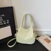 Bolsa de Ombro Cruzada Casual Feminina Personalizada Simples com Design de Estrela Plissada 2026 Nova Coleção Primavera/Verão Grande Capacidade para Sob o Braço