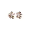Pendientes de Cesta de Flores de Perlas Chapados en Oro Real de 18 Quilates Lujo Ligero Sentido de Gama Alta Pendientes de Clip para Oreja Nicho Pendientes Colgantes de Moda Exquisitos para Mujer
