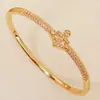 Pulsera de Zirconia de Moda Estilo Océano, Chapada en Cobre con Oro de 18 Quilates, Pulsera Abierta de Lujo Ligero, Joyería Versátil y de Alta Gama para Vacaciones
