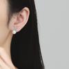Pendientes de perlas cruzadas de plata de ley S925 de imitación, ligeros, de lujo y de alta gama, de estilo coreano, elegantes y de celebridades de Internet.