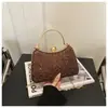 Bolso de cadena de perlas, nueva colección 2025, adornado con pedrería brillante, bolso de noche elegante, versátil y moderno, bolso de hombro para mujer