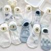 Calcetines finos de estilo fresco, calcetines cortos para mujer, estilo japonés, calcetines náuticos de boca baja, nuevos calcetines invisibles de verano de estilo azul claro con dibujos animados.