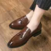 Zapatos de cuero de tamaño pequeño transfronterizos para hombre, adecuados para todas las estaciones, transpirables, estilo slip-on, business casual, diseño británico y coreano, perfectos para combinar con trajes