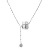 Collar con Colgante de Borla de Circonita en Forma de Cintura de Plata de Ley S925 con Concha Plateada y Madreperla Blanca Natural para Mujer