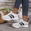 Zapatillas de papá de talla grande con cintura estrecha para mujer, nuevos zapatos deportivos casuales de suela gruesa estilo europeo y americano para la primavera-verano 2026, zapatillas de comercio exterior para mujer