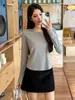 Camiseta básica de manga comprida slim-fit estilo Jiaoxia para mulheres, adequada para primavera e outono, top redondo básico, camada base confortável