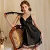 Nueva Lencería Sexy de Mariposa Camisón Sexy de Tirantes Transparentes Escote en V Profundo Encaje Tentación Pijamas Emocionales Comercio Exterior Transfronterizo