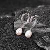 Pendientes de plata de ley Yilu S925 con diseño irregular de anillo Mobius envejecido vintage con perla de agua dulce