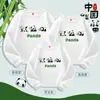 Vestido Estilo Chinês Tendência Nacional Família de Pandas para Família de Três e Quatro Suéter Primavera e Outono Novo Top Branco Camiseta Básica