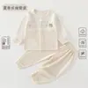Pijama Duas Peças para Bebês e Crianças Pequenas, Estilo Verão Fino, Classe A, Conjunto de Roupa de Casa Unissex para Bebê, Roupas de Outono com Manga Longa e Abertura Frontal e Calça