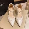 Sandalias de tacón alto con punta y tacón medio grueso de estilo hada con falda de perlas para mujer, venta al por mayor, para primavera y verano, nuevas, con boca poco profunda y huecas