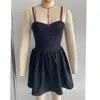 Ins transfronteiriço Europa 2026 novo elegante temperamento feminino atacado preto tomara que caia alça cintura afinando justo vestido