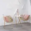 Conjunto de Tres Piezas de Lujo Ligero Nórdico, Combinación de Mesa Redonda Pequeña y Silla de Hierro, Pintura Metálica Completamente Ensamblada, ¡Ocio de Patio de Estilo Ins de Moda!