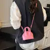 Bolso Pequeño de Laca para Niña 2025 Nuevo Bolso Cruzado Mini Bolso de Concha Texturizado Bolso de Mano de Verano Rojo para Mujer