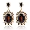 Wish Suministro Transfronterizo Fuente Aliexpress Aretes Elegantes Aretes Estilo Nuevo Europeo y Americano Aretes de Moda Retro