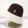Chapéu de Outono e Inverno Infantil Letra C Chapéu de Tricô Combinando Cores Feminino Elegante Moda Casual Rosto Ponto Pequeno Design Chapéu Balde