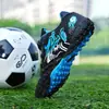 Nuevas zapatillas de fútbol para niños, de malla, con hebilla giratoria y clavos rotos, zapatillas de entrenamiento para niños de primaria y secundaria, zapatillas antideslizantes para niños y niñas.