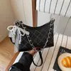 Bolsa de Ombro Feminina Nova Tendência da Moda Primavera 2026, Bolsa de Braço com Corrente de Strass de Alto Valor, Bolsa Transversal Texturizada para o Dia a Dia