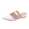 Sandalias de Tacón de Cuña con Remaches, Punta Fina, Medio Abiertas en la Espalda, Slip-On, Punta Cerrada, de Moda, Versátiles para Mujer, Uso en Exteriores