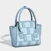 Bolsa de Mão Tecida de Fábrica Original 2026 Nova Coleção Primavera/Verão com Acabamento de Luxo, Bolsa Feminina de Ombro Único Transversal Grande Capacidade