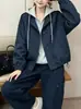 Jaqueta com Capuz Versátil Casual Solta Estilo Coreano Nova Coleção Primavera e Outono para Mulheres com Design Único e Visual Jovem