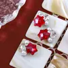 Arte de Uñas Rojo Ancla con Pedrería Producto Terminado Año Nuevo Rojo Súper Brillante Forma de Hacha Grande Grueso Ovalado Corazón Torcido Decoraciones de Uñas con Pedrería
