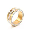 Fabricante de Dongguan Anillo de Acero de Titanio para Mujer, Anillo Ancho de Banda Completo de Diamante para Pareja, Joyería Personalizada de Acero Inoxidable de Moda de Nicho para Celebridades de Internet